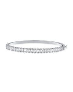 4.16CT EMERALD SHAPE DIAMOND BANGLE