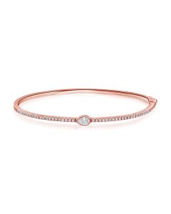 0.70CT PEAR SHAPE AND ROUND DIAMOND BANGLE