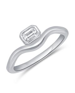 0.24CT EMERALD SHAPE DIAMOND BEZEL RING
