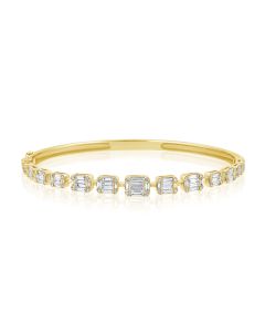 1.57CT BAGUETTES AND ROUND DIAMOND BANGLE