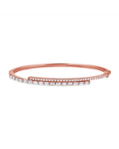 1.54CT BAGUETTES AND ROUND DIAMOND BANGLE