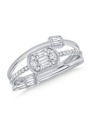 .37CT BAGUETTES AND ROUND DIAMOND RING