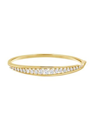 2.24CT OVAL SHAPE DIAMOND BANGLE
