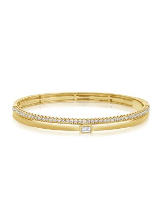 0.92CT EMERALD SHAPE AND ROUND DIAMOND BEZEL SET BANGLE