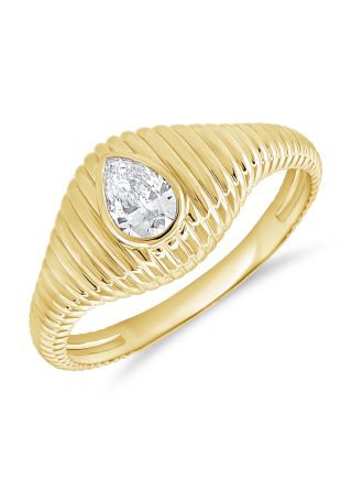 0.33CT PEAR SHAPE DIAMOND SOLITAIRE FLUTED RING