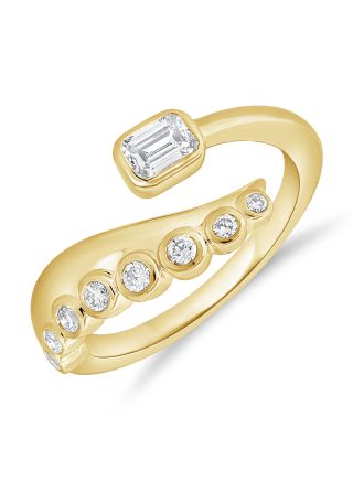 0.51CT EMERALD SHAPE AND ROUND DIAMOND BEZEL SET WRAP RING