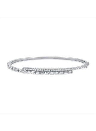 1.54CT BAGUETTES AND ROUND DIAMOND BANGLE
